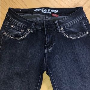 medium wash skinny jean